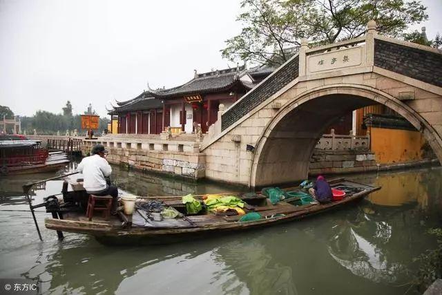 自己带孩子好还是老人带孩子好?有什么区别?-红迪网平台,探索有趣的话题和内容